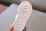 Witte Sneakers voor Baby's en Kinderen Met Beertje Close Up Onderkant