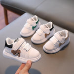 Witte Sneakers voor Baby's en Kinderen Met Beertje Alle Kleuren En Zwart Rechts Uitgelicht